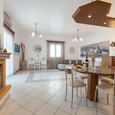 ヴィラ Panos Luxury