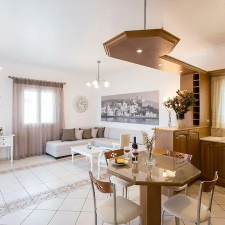 Panos Luxury Villa *