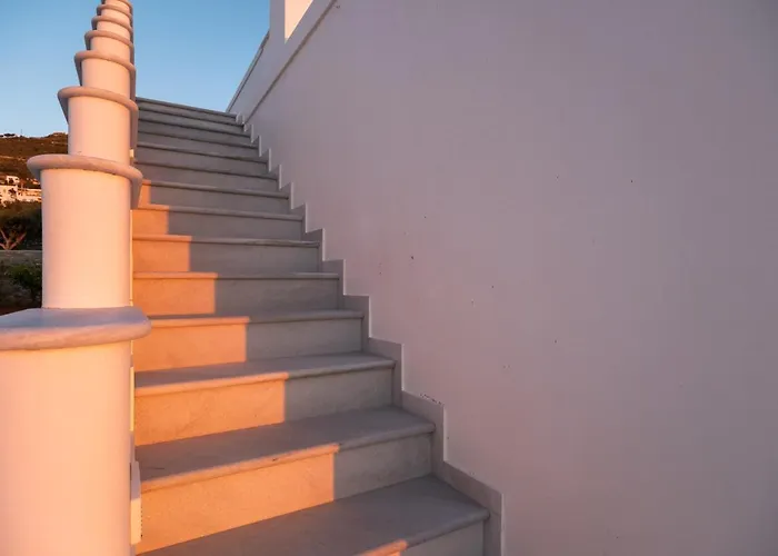 Panos Luxury Villa *