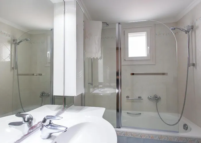 Panos Luxury Párosz